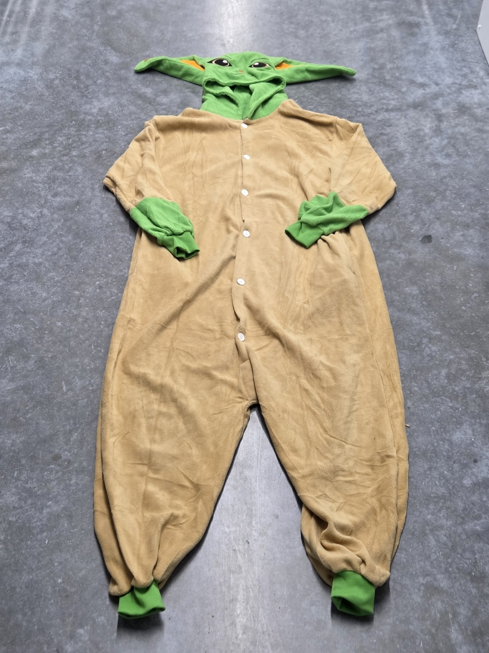 NWT Yoda Green and Tan Adult Character One-Piece Romper Size M